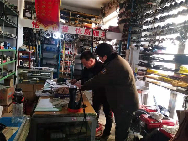 龍井市農(nóng)機(jī)安全監(jiān)理站認(rèn)真開展冬季農(nóng)機(jī)安全生產(chǎn)大檢查